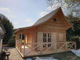 constructeur de chalet en bois en kit